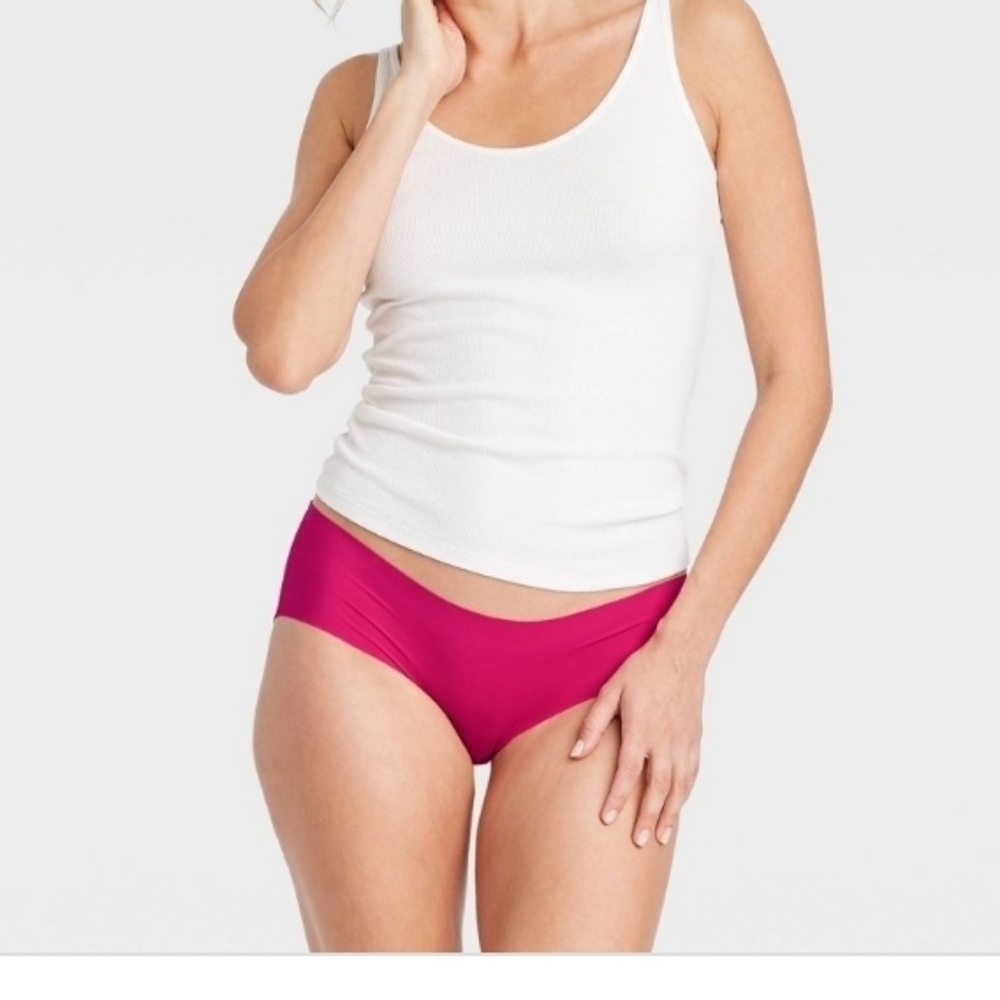 4 Pk | NWT | Rosy Briefs. Ultra-Soft & Cozy. Sz: Small